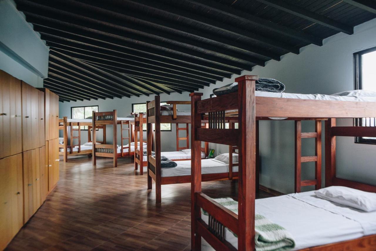 Happy Buddha Hostel & Lodge Guatapé Eksteriør billede